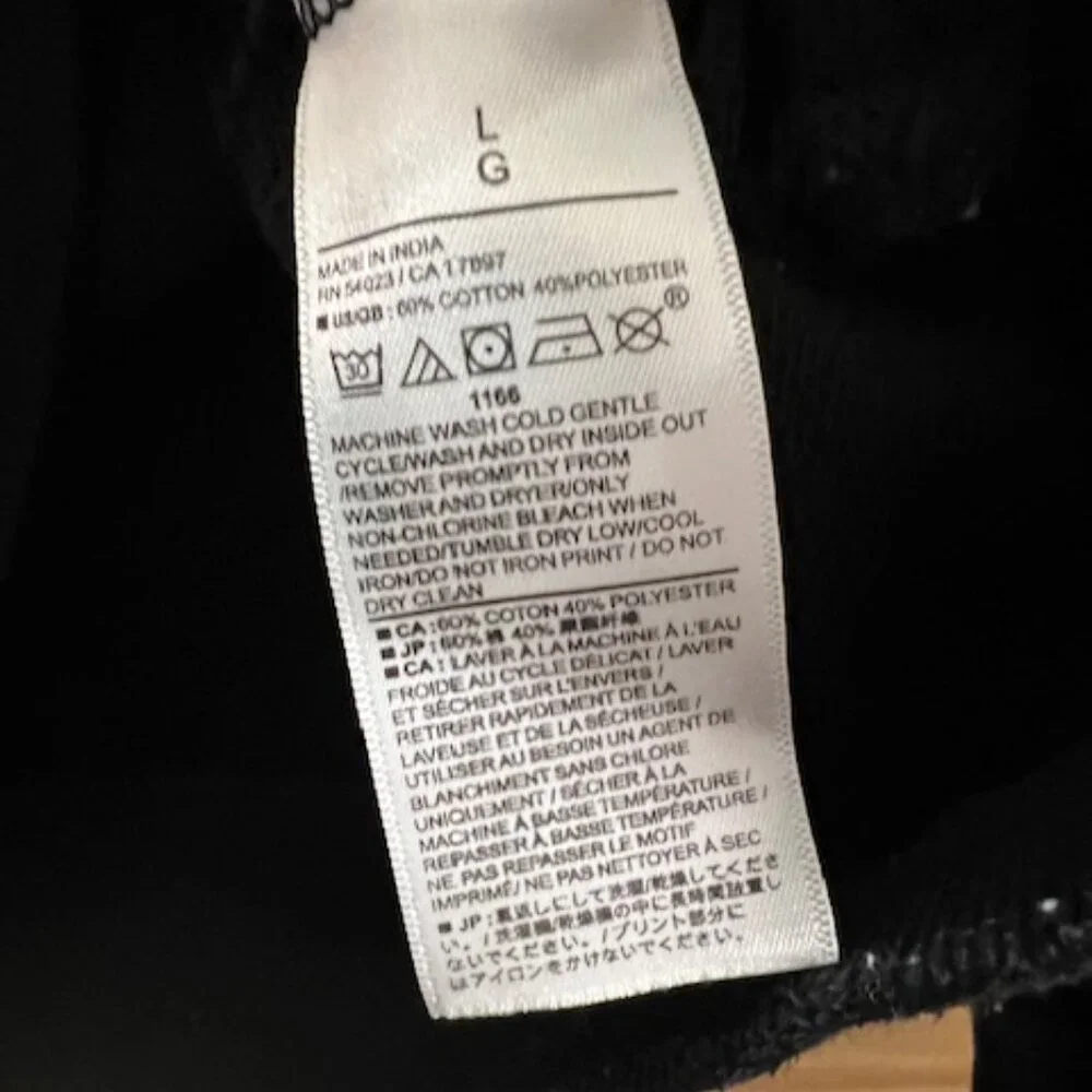 Banana Republic Garment Dye Logo Hoodie.‎ Retro look ribbed cuffs and hems Large